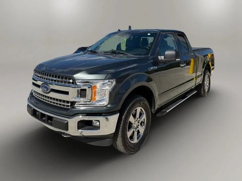 Used 2018 Ford F150 XLT w/ Equipment Group 302A Luxury AWD/4WD image 3