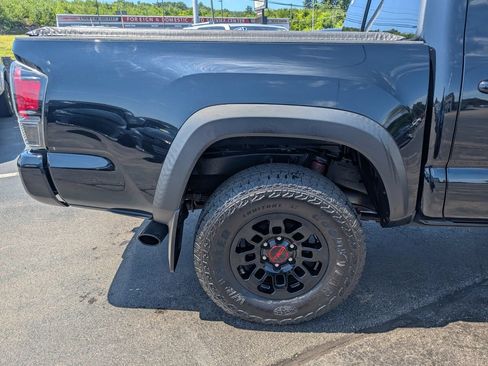Used 2019 Toyota Tacoma TRD Pro AWD/4WD image 8