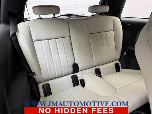 Used 2025 MINI Cooper 2-Door Hardtop FWD image 17
