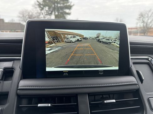 Used 2023 Chevrolet Suburban Z71 image 19