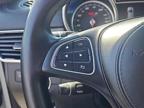 Used 2017 Mercedes-Benz GLS 450 4MATIC image 28
