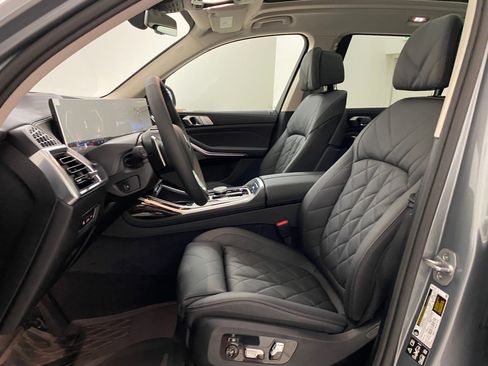New 2026 BMW X7 xDrive40i w/ Premium Package image 4