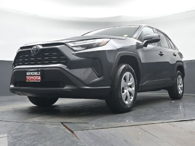 Certified 2025 Toyota RAV4 LE AWD/4WD image 28
