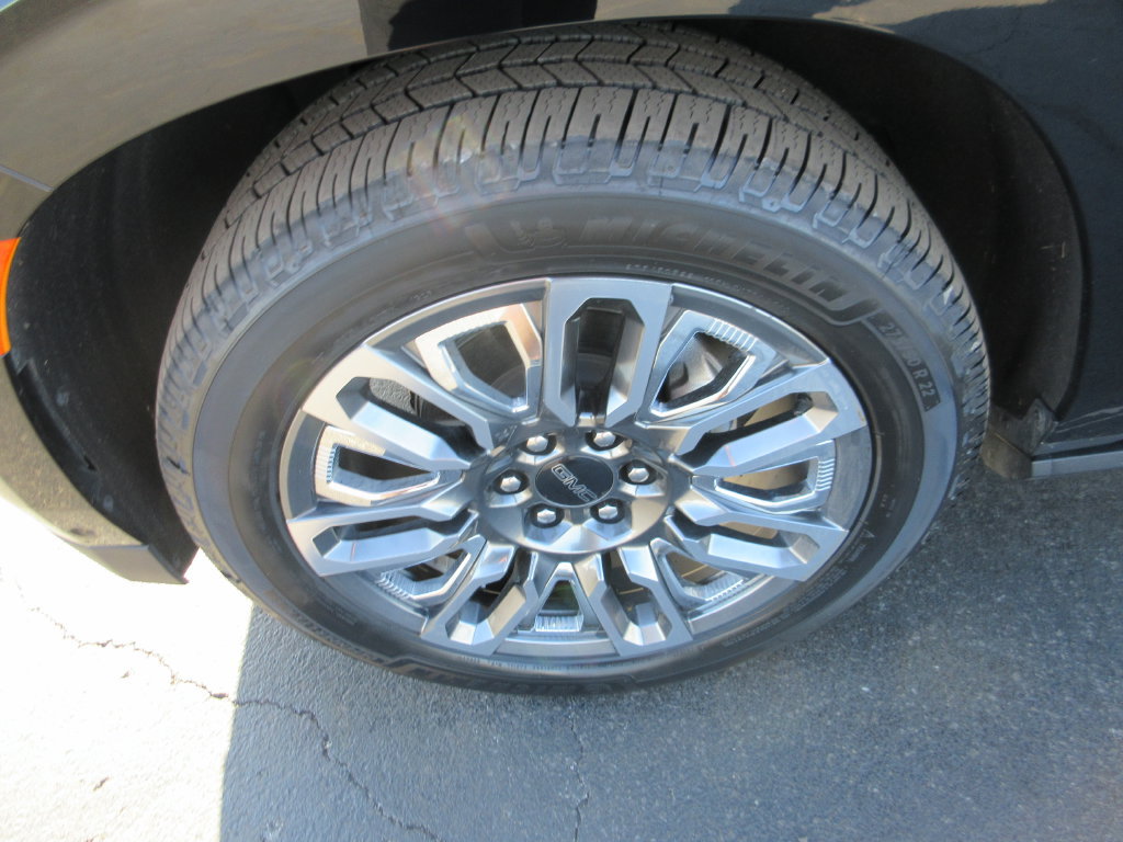 Certified 2024 GMC Yukon Denali Ultimate AWD/4WD image 14
