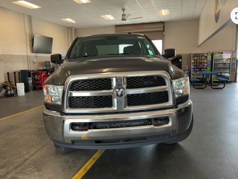 Used 2018 RAM 2500 Tradesman w/ Chrome Appearance Group image 2