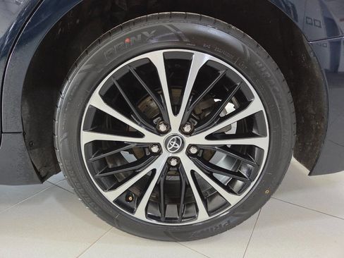 Used 2020 Toyota Camry SE image 11