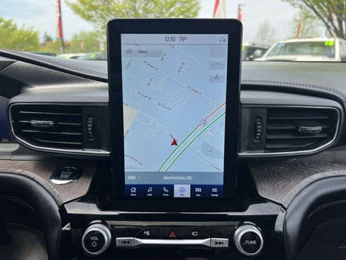 Used 2021 Ford Explorer Platinum w/ Equipment Group 601A image 28