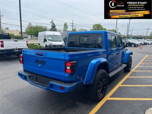 Used 2022 Jeep Gladiator Overland AWD/4WD image 7