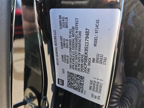 Used 2025 Chevrolet Colorado W/T w/ WT Custom Package image 31