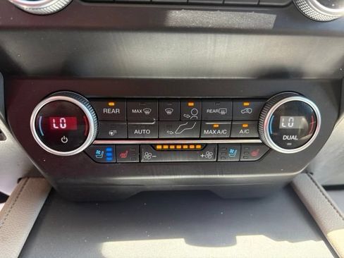 Used 2021 Ford Expedition XLT AWD/4WD image 20