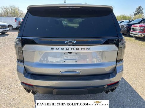 Used 2026 Chevrolet Suburban Z71 w/ Comfort Package image 5