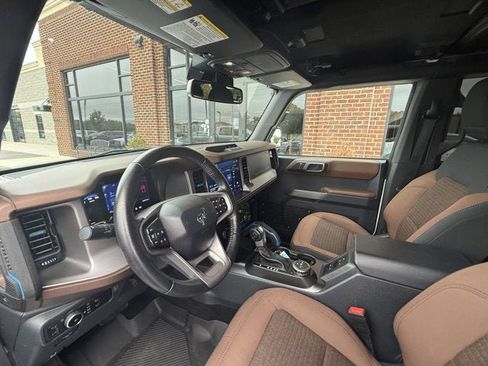 Used 2023 Ford Bronco Outer Banks AWD/4WD image 19