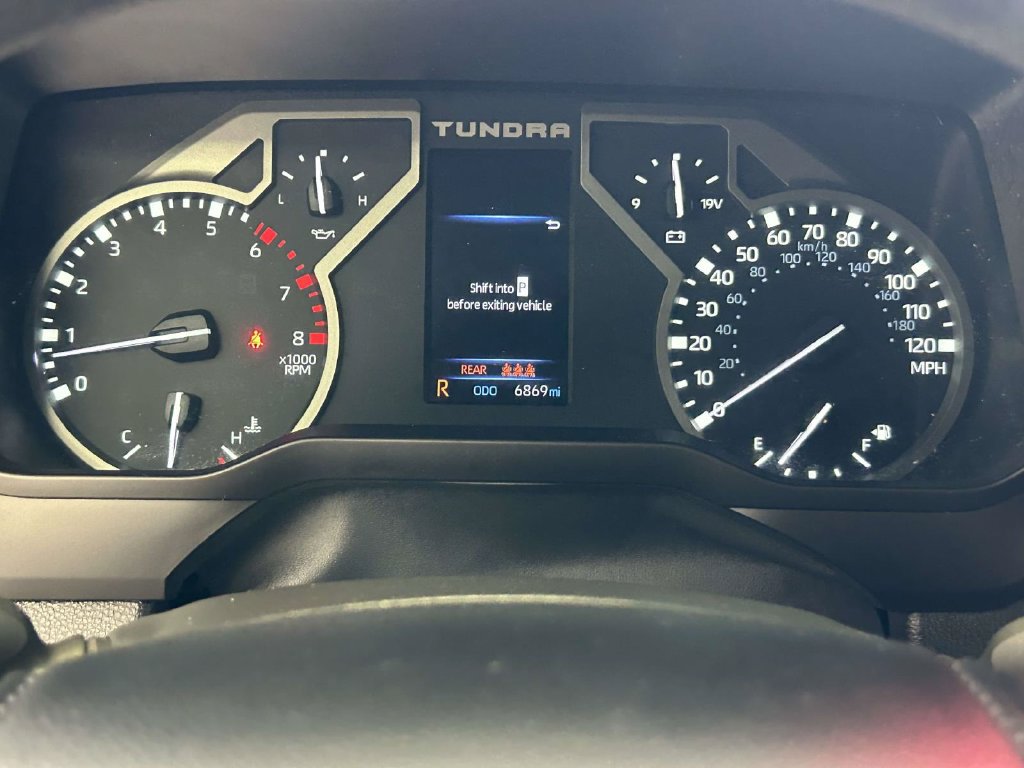 Used 2024 Toyota Tundra SR5 w/ SR5 Convenience Package RWD image 27