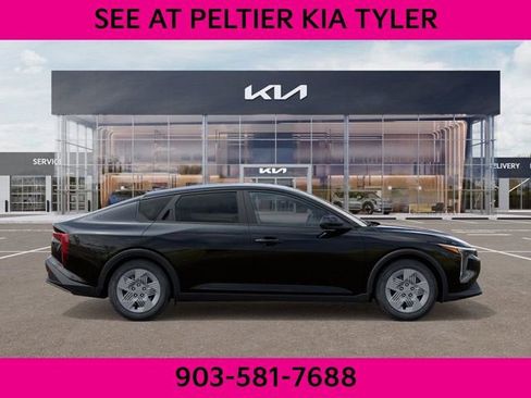 New 2025 Kia K4 LX image 7