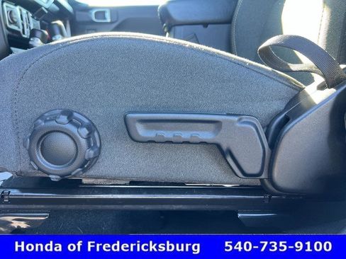 Used 2024 Jeep Wrangler Sport S w/ Convenience Group image 16