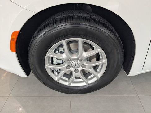 New 2026 Chrysler Voyager LX image 28