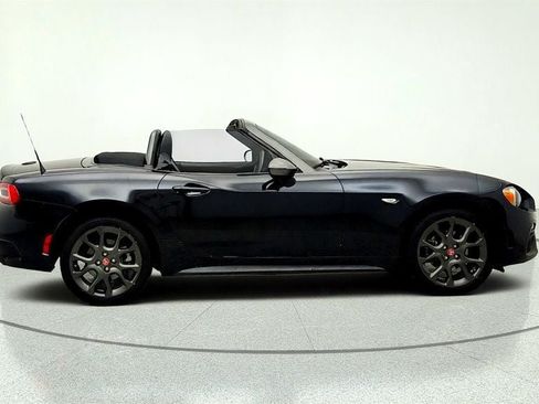 Used 2017 FIAT 124 Spider Abarth RWD image 4