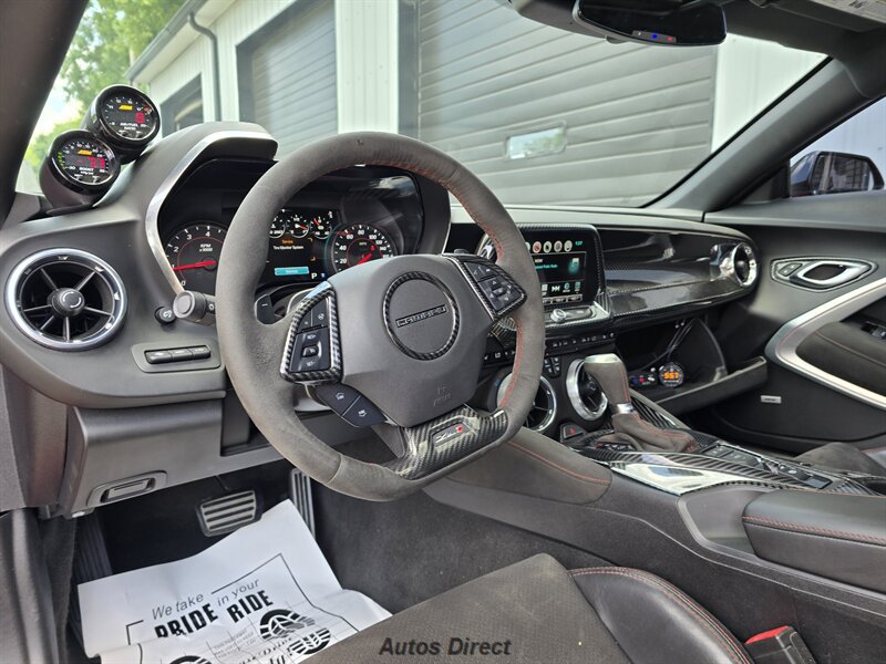 Used 2017 Chevrolet Camaro ZL1 RWD image 31