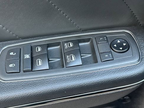 Used 2021 Dodge Charger SRT Hellcat image 12