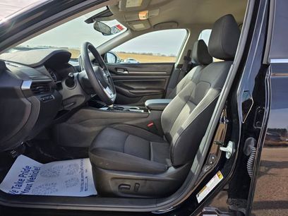 Used 2024 Nissan Altima 2.5 SV