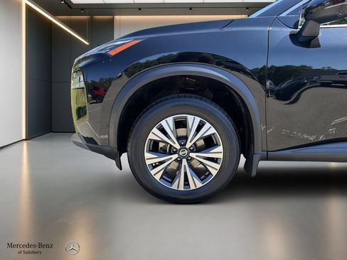 Used 2021 Nissan Rogue SV FWD image 18
