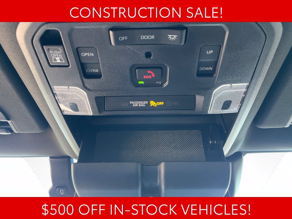 Used 2025 Toyota Tacoma Limited AWD/4WD image 24
