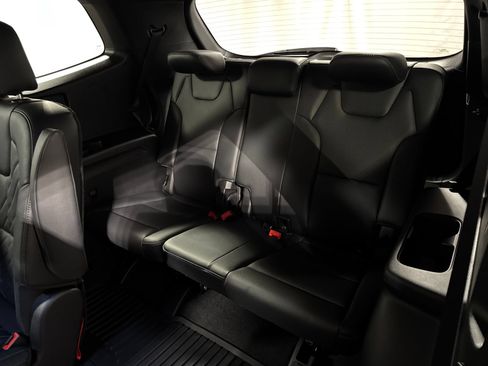 Used 2025 Kia Telluride AWD image 27