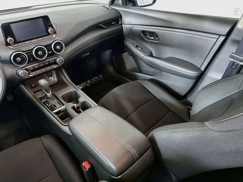 Used 2025 Nissan Sentra S FWD image 11
