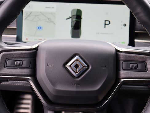 Used 2022 Rivian R1T Adventure image 31