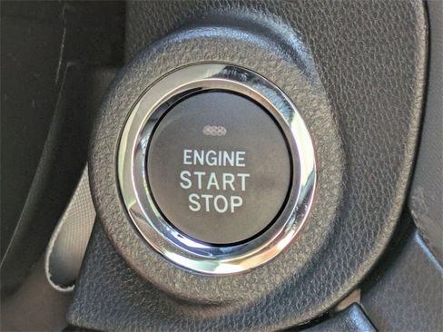 New 2025 Subaru Outback Limited image 18