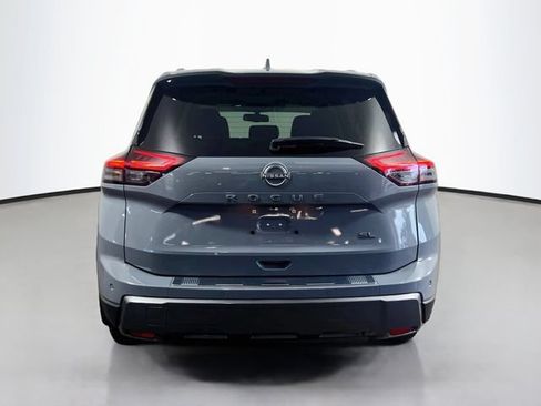 Used 2024 Nissan Rogue SL FWD image 21