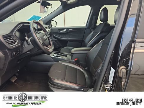 Used 2025 Ford Escape ST-Line Select AWD/4WD image 10