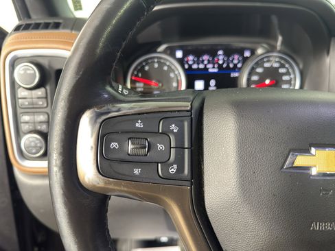 Used 2021 Chevrolet Silverado 1500 High Country w/ Technology Package AWD/4WD image 19