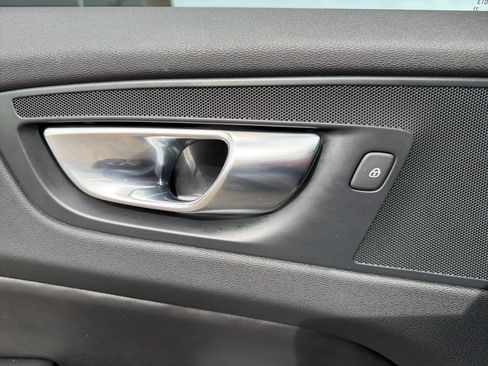 Used 2023 Volvo XC60 B5 Plus w/ Protection Package Premier AWD/4WD image 81