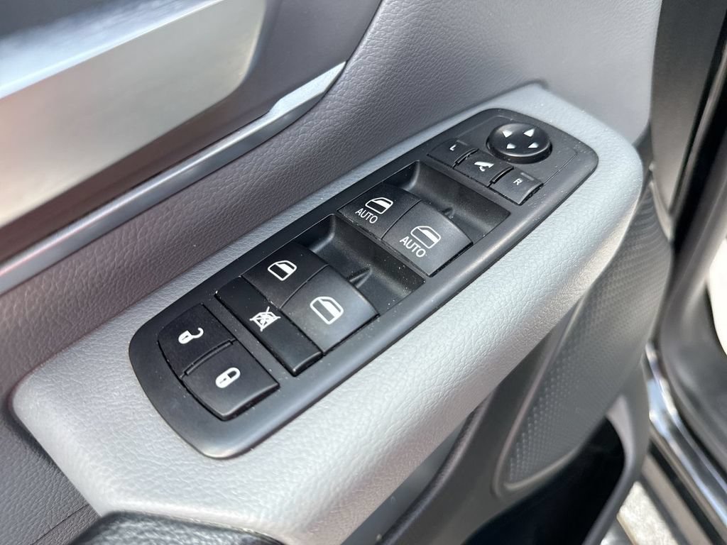 Used 2020 RAM 1500 Big Horn AWD/4WD image 13