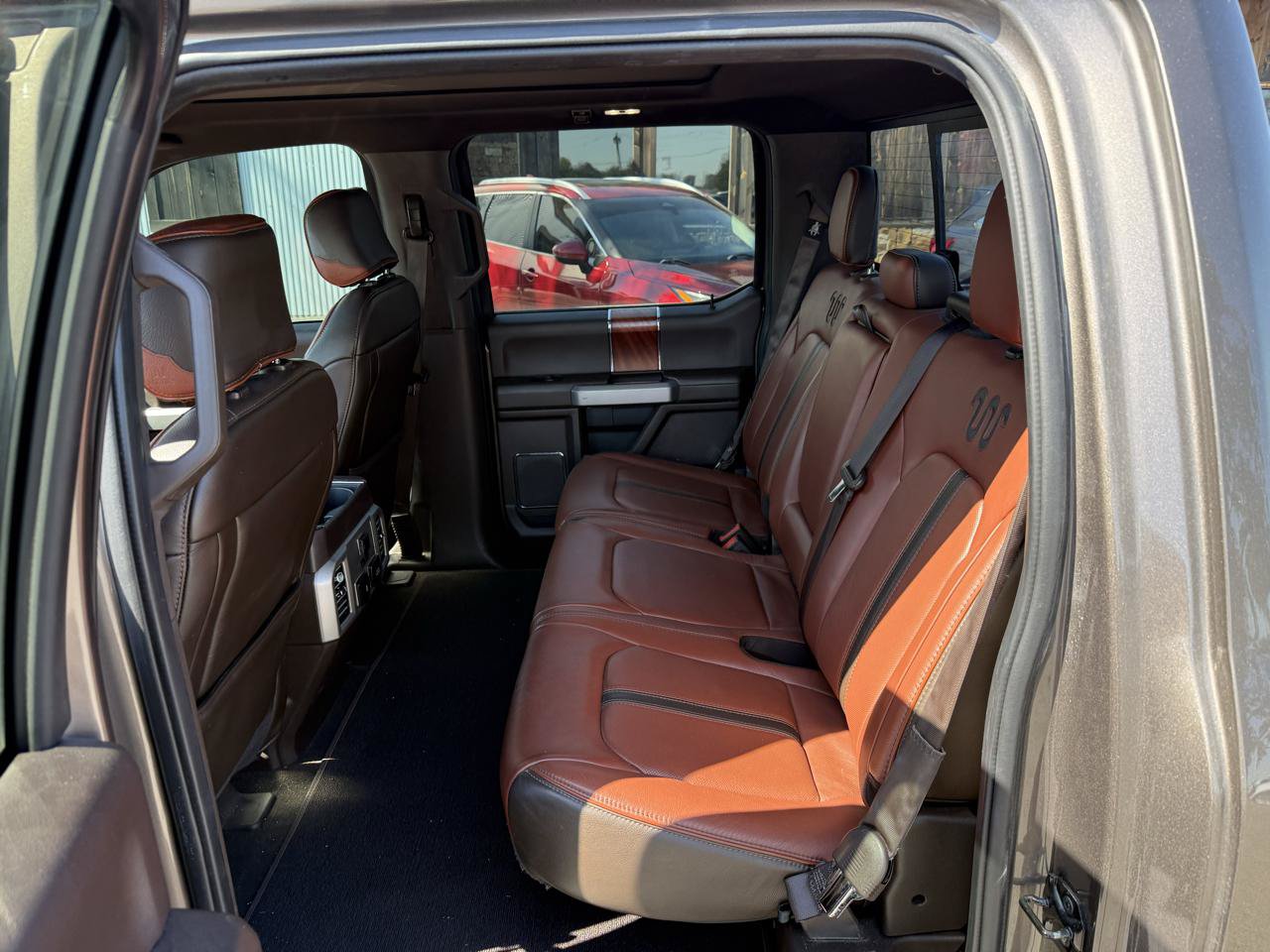 Used 2019 Ford F150 King Ranch w/ Equipment Group 601A Luxury AWD/4WD image 8