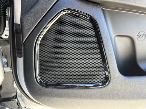 New 2026 Jeep Compass Latitude image 24