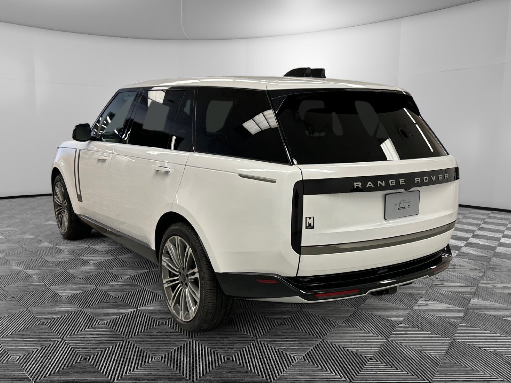 New 2026 Land Rover Range Rover Long Wheelbase SE AWD/4WD image 3