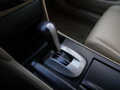 Used 2010 Honda Accord EX-L image 24