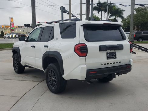 Used 2025 Toyota 4Runner SR5 image 8