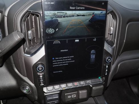 Used 2020 Chevrolet Silverado 1500 LT Trail Boss image 11