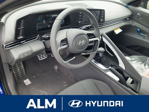 New 2025 Hyundai Elantra Sport image 11