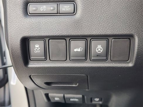 Used 2015 Nissan Murano Platinum image 21