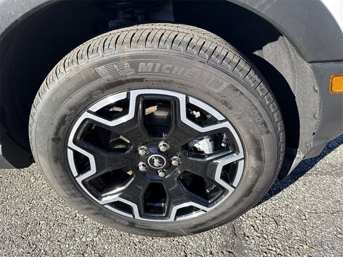 Used 2025 Ford Bronco Sport Outer Banks w/ Outer Banks Tech Package+ image 13