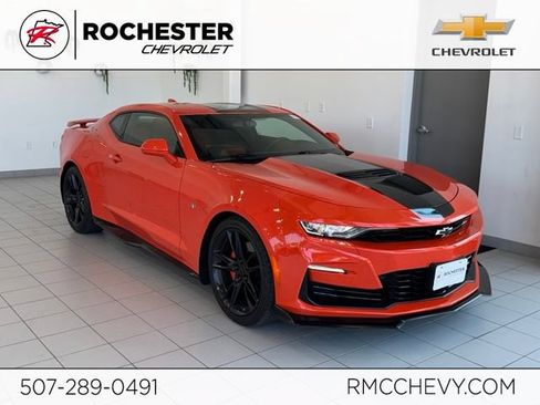 Used 2021 Chevrolet Camaro SS RWD image 1