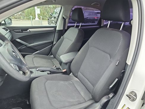 Used 2014 Volkswagen Passat 1.8T S image 14