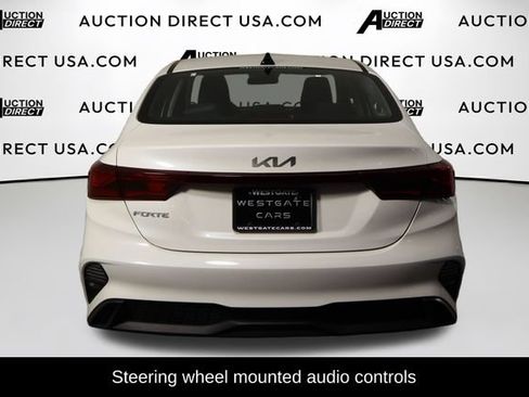 Used 2024 Kia Forte LXS FWD image 3