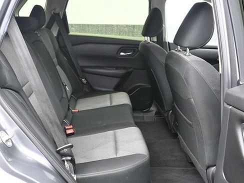 Used 2024 Nissan Rogue SV AWD/4WD image 14