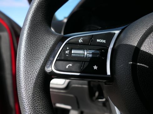 Used 2023 Kia Forte LXS image 15