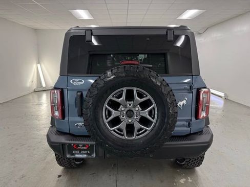 New 2025 Ford Bronco Badlands image 7